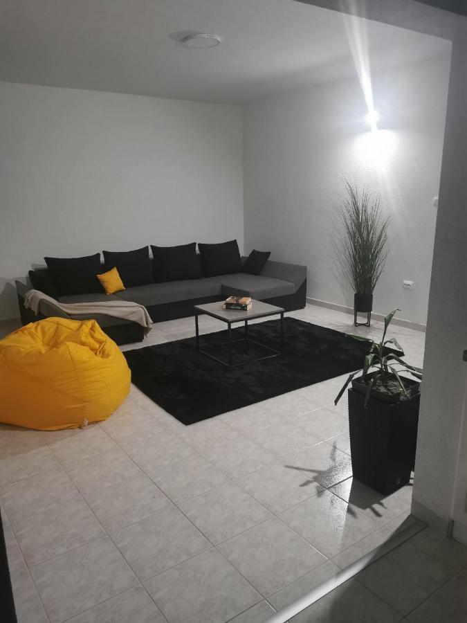 Guesthouse Nadia 센 외부 사진