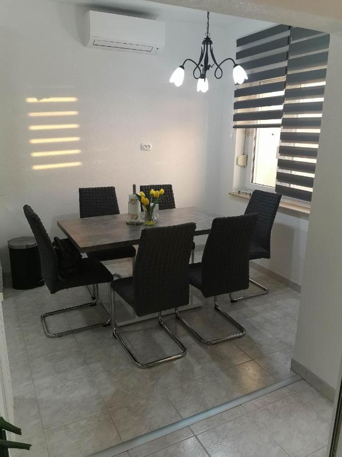 Guesthouse Nadia 센 외부 사진